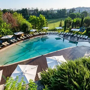 4* מלון A.roma Lifestyle