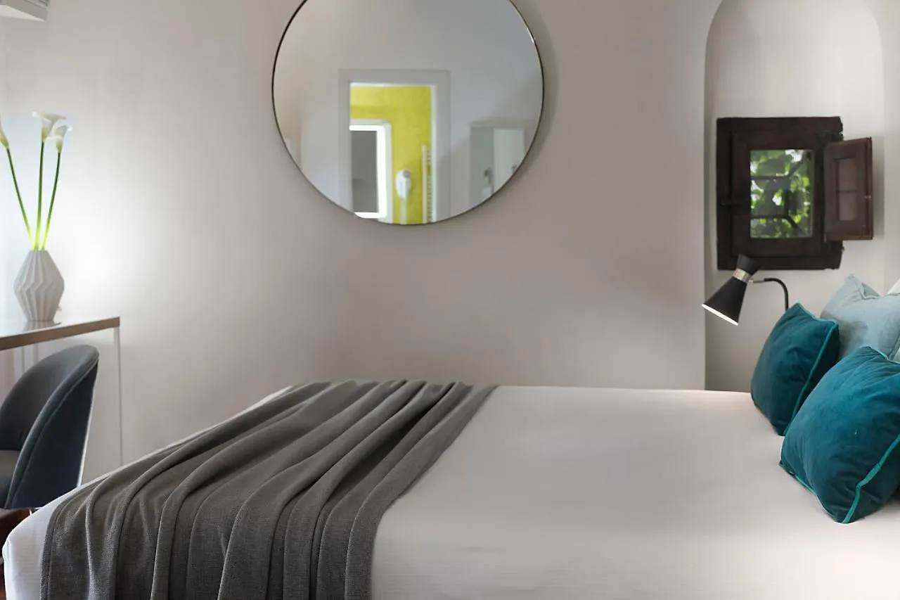 Maison Giulia By Hili Rome 2*,  Italy