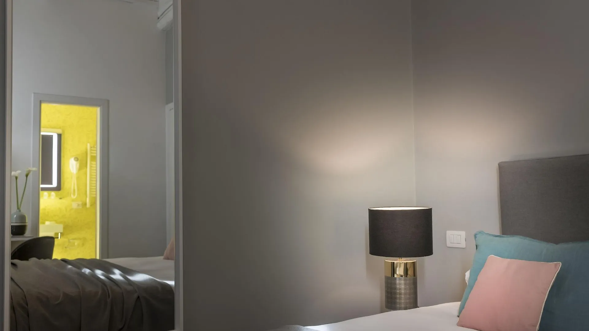 Maison Giulia By Hili Rome 2*,  Italy